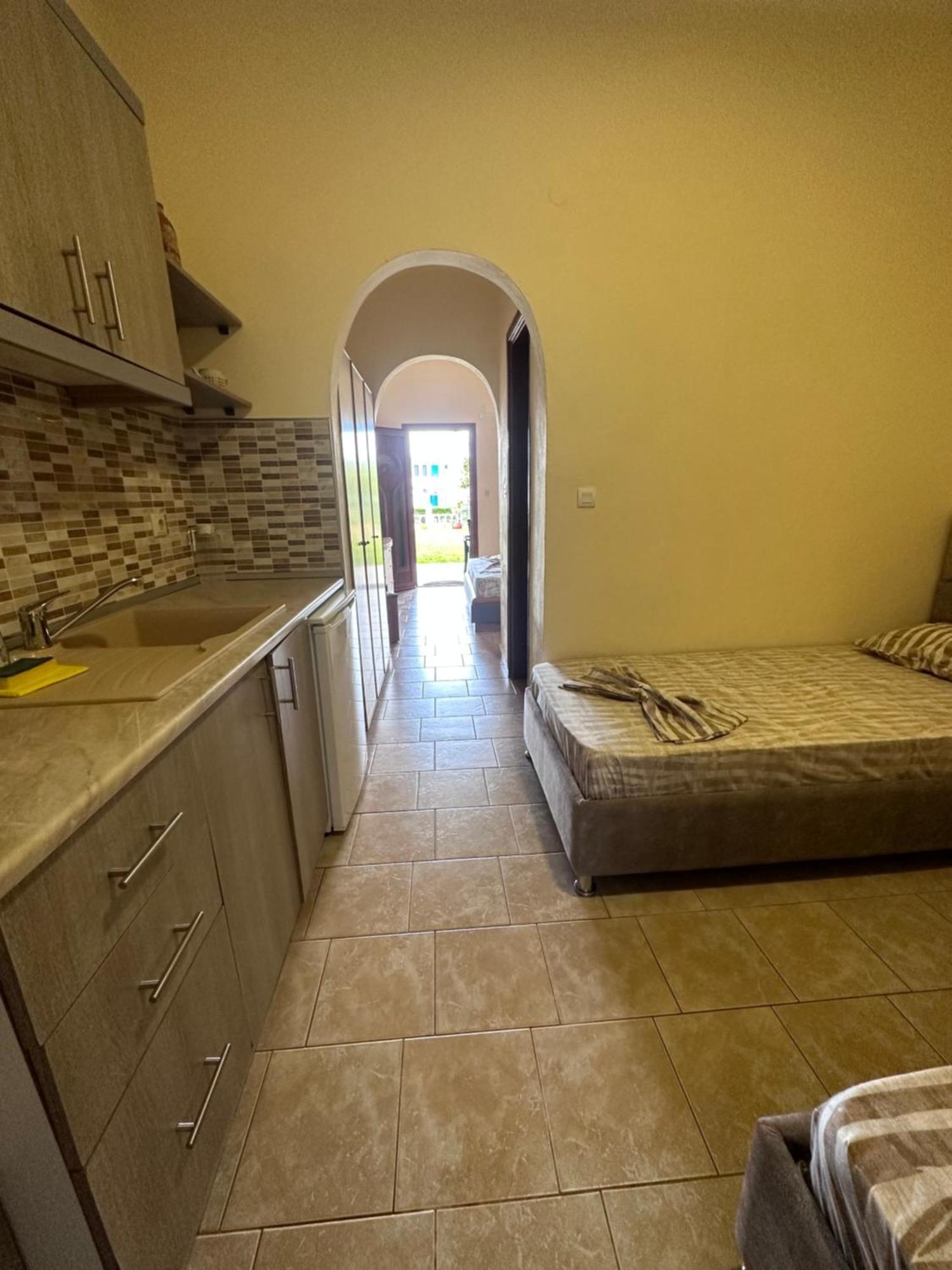 The Flower Apartments Τορώνη Εξωτερικό φωτογραφία